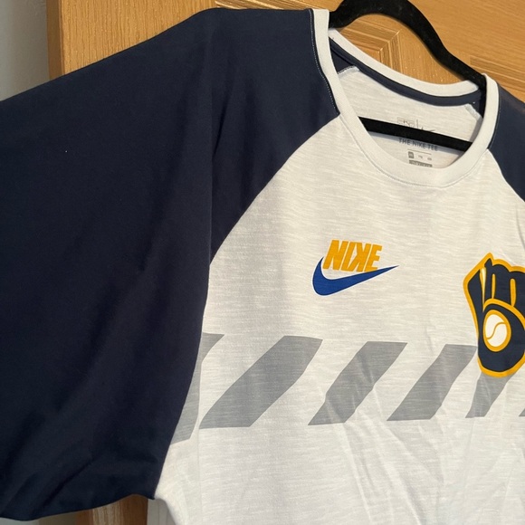 Men's Nike Milwaukee Brewer Drifit Tee - Picture 3 of 7